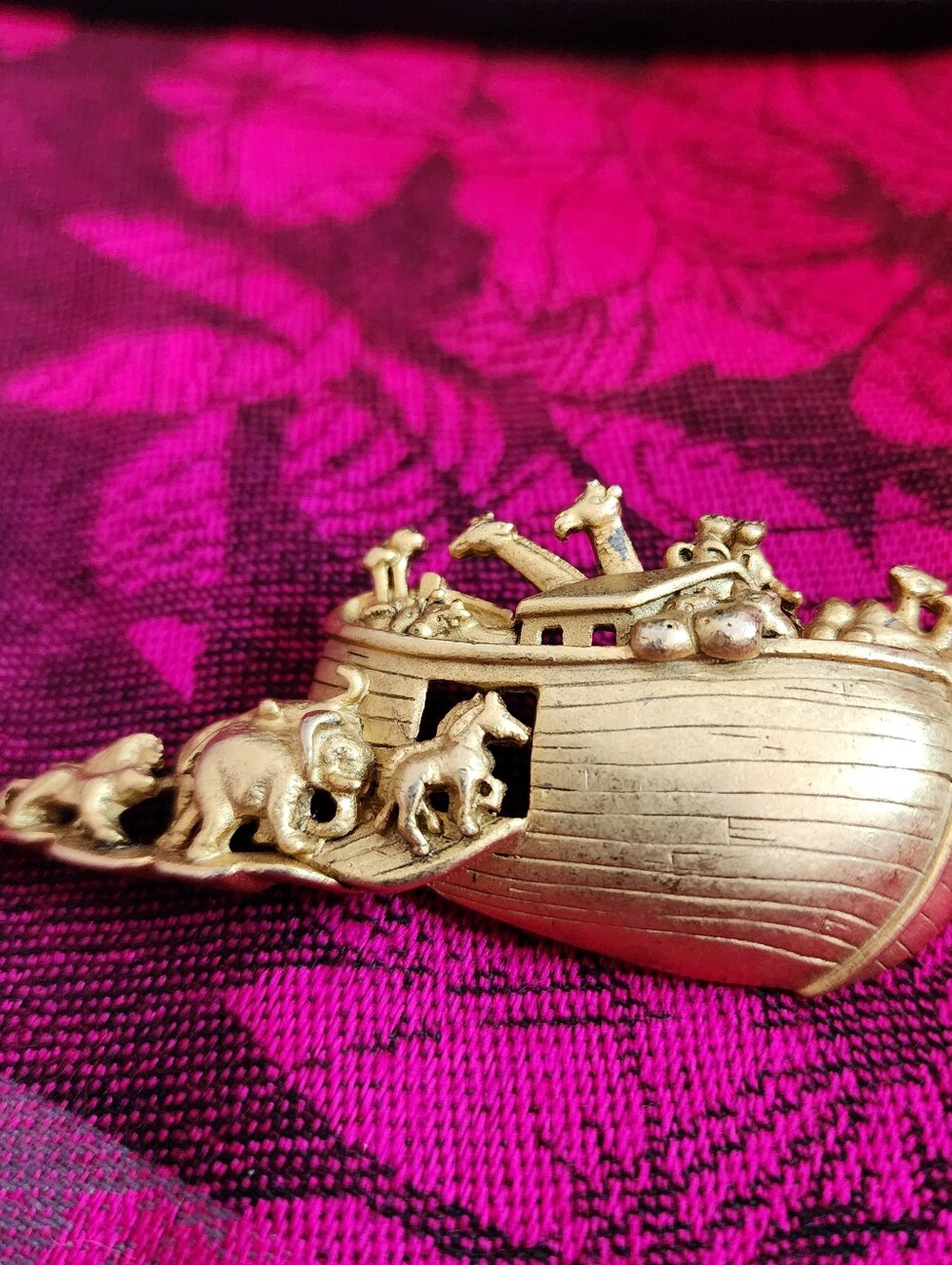 Vintage AJC Noah's Ark Animal Brooch.